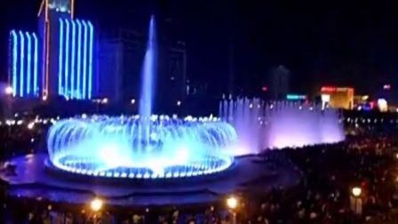 泉城之心 济南泉城广场音乐喷泉与雕塑的艺术交响